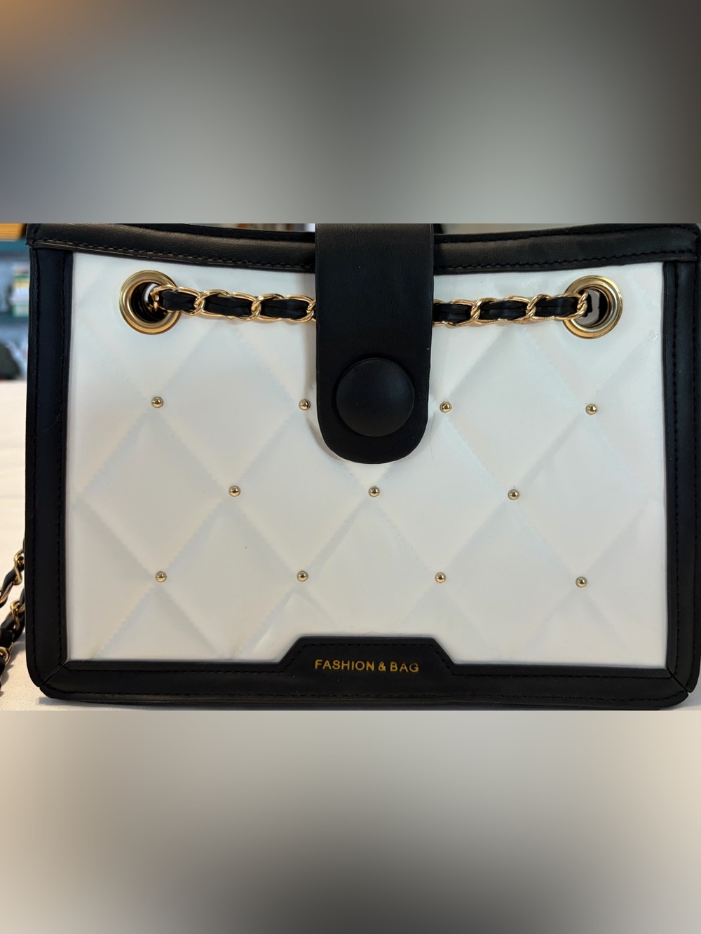Quilted White and Black Chain Shoulder Bag